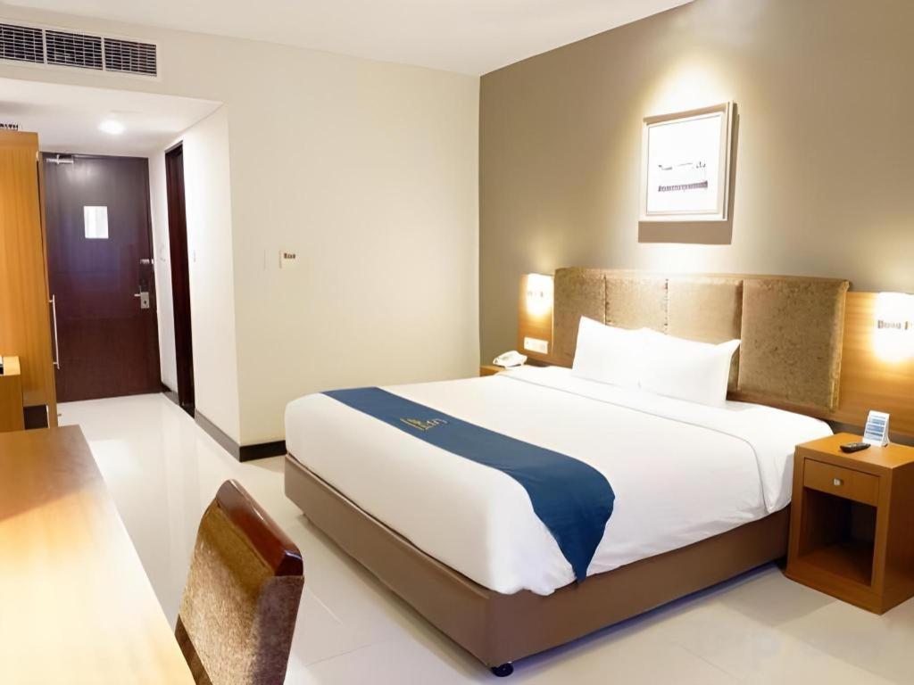 Grage Hotel Cirebon Exterior photo